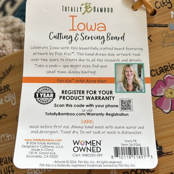 Totally Bamboo + Fish Kiss IOWA Sustainable Cutting Serving Board 15.5X10.25X5/8 - Picture 4 of 4